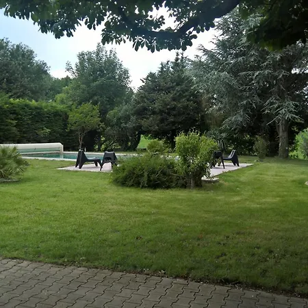 L'echappee Belle Hotel
