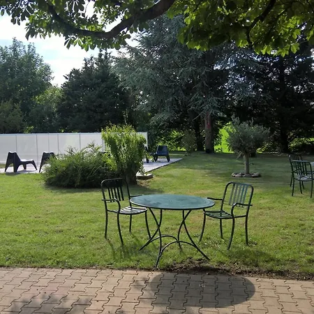 L'echappee Belle Hotel